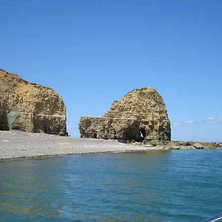 לינה וארוחת בוקר La Maison Claire Longueville (Calvados)