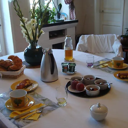 La Maison Claire Alojamento de Acomodação e Pequeno-almoço Longueville (Calvados)