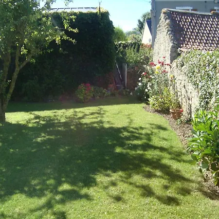 Alojamento de Acomodação e Pequeno-almoço La Maison Claire Longueville (Calvados)